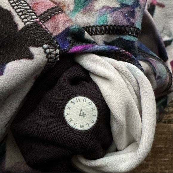 Lululemon Align Pant 25" Utopia Multi High Rise  - Size 4 - Picture 12 of 13